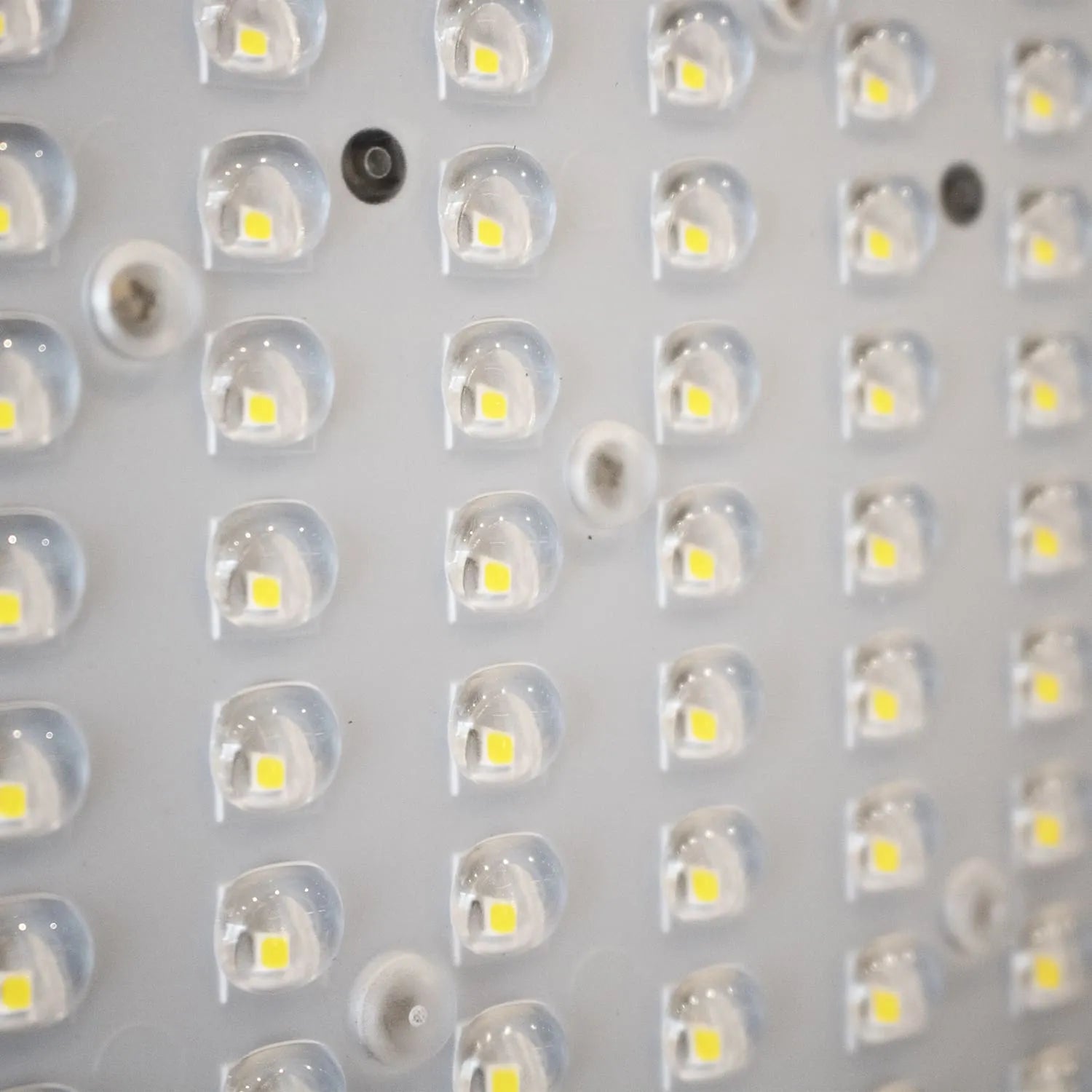 Luminária Led Solar com comando bateria lifepo4: 32700 40W