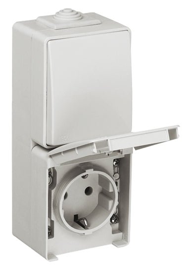 48866C - Comutador de Escada / Tomada Schuko Vertical com Obturador - Boutique das Lâmpadas